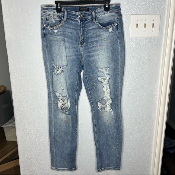 Judy Blue Boyfriend Fit Light Blue Wash Distressed Paint Speckle Jeans Sz 15/32 - Picture 2 of 12